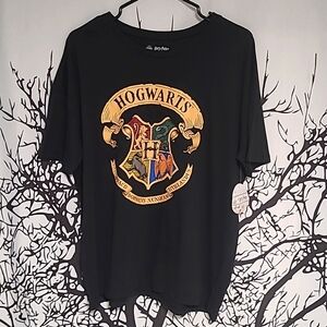 Harry Potter Hogwarts Black Short Sleeve T-shirt